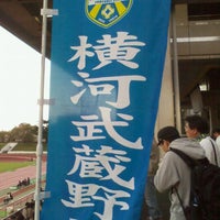 Photo taken at 武蔵野庭球場 by Koichiro on 10/20/2012