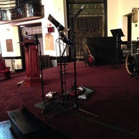 Das Foto wurde bei Uptown Church von Jeremy G. am 4/25/2013 aufgenommen