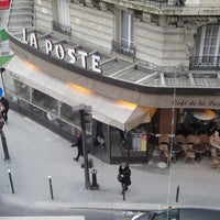 2/25/2014 tarihinde Le Café de La Posteziyaretçi tarafından Le Café de La Poste'de çekilen fotoğraf