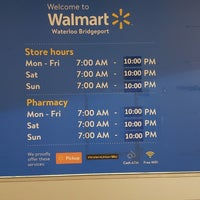 Foto tirada no(a) Walmart Supercentre por Andy T. em 8/10/2023