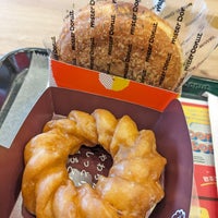 Photo taken at Mister Donut by 咲楽 on 8/16/2023