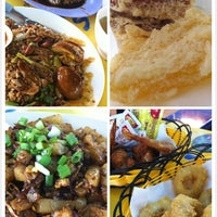 Photo taken at Longhouse Food Centre by Shirley K. on 8/10/2012
