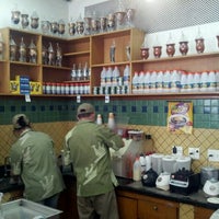 Foto diambil di Rei do Mate oleh Raphael C. pada 2/25/2012