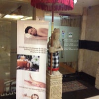 Photo taken at Uluwatu Aromatherapy Foot &amp;amp; Body Massage by Agung D. on 7/17/2012