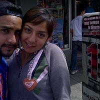 Photo taken at Oxxo by EL LALO A. on 4/5/2012