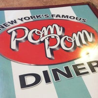 รูปภาพถ่ายที่ Pom Pom Diner โดย Craig A. เมื่อ 6/23/2012