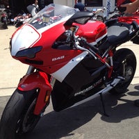 Снимок сделан в GP Motorcycles пользователем Edgar d. 5/18/2012