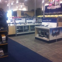 Photo taken at Best Buy by Julio C. on 8/8/2012