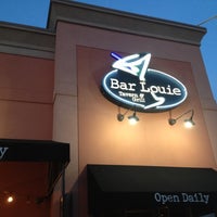 Photo taken at Bar Louie by Everton L. on 6/9/2012