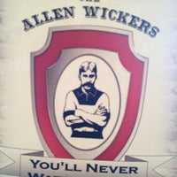 Снимок сделан в The Allen Wickers Sports Pub &amp;amp; Grill пользователем Pita P. 3/3/2012