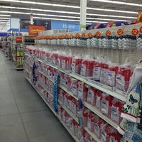 Foto scattata a Walmart Supercentre da James S. il 6/11/2012