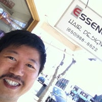 รูปภาพถ่ายที่ Essence Salon โดย Louie 李景雲 L. เมื่อ 3/23/2012