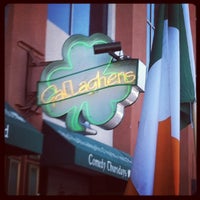 รูปภาพถ่ายที่ Gallaghers Pub HB โดย Tamatha เมื่อ 9/2/2012