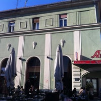 4/3/2012にRok K.がAstoria City Cuisineで撮った写真