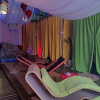 Foto diambil di Kabanah Spa &amp;amp; Lounge oleh Fernanda S. pada 8/11/2012