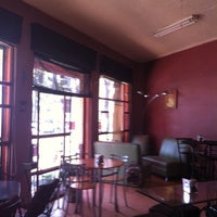 4/16/2012 tarihinde Laura j.ziyaretçi tarafından Mas que Caffe'de çekilen fotoğraf