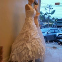 Photo taken at ที่รัก Wedding Studio by CooKie S. on 2/5/2012