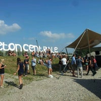 Photo taken at Betoncentrale Plak by Robbert on 9/8/2012