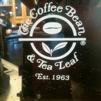 Снимок сделан в The Coffee Bean &amp;amp; Tea Leaf пользователем Rudy H. 4/28/2012