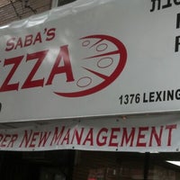รูปภาพถ่ายที่ Saba&amp;#39;s Pizza Upper East โดย Jason A. M. เมื่อ 8/1/2012