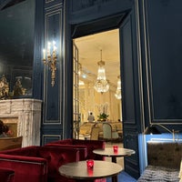 รูปภาพถ่ายที่ Hôtel du Palais โดย Ekaterina B. เมื่อ 10/12/2022