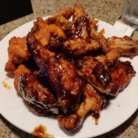 Photo taken at Wings Tap &amp;amp; Grill by Samuel O. on 9/10/2018
