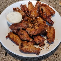 Photo taken at Wings Tap &amp;amp; Grill by Samuel O. on 6/10/2019