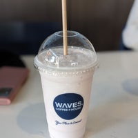 Review Waves Coffee House