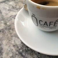 Foto tirada no(a) O Café por Cíntia V. em 7/22/2015