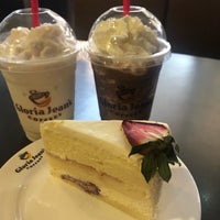 Photo taken at Gloria Jean&amp;#39;s Coffees by Pang J. on 7/28/2018