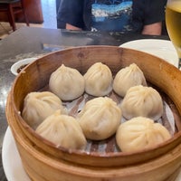 Photo taken at Bund Shanghai Restaurant by Robert F. on 8/16/2022