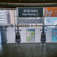 Photo taken at BTS Sala Daeng (S2) by Thunyaporn H. on 8/2/2023