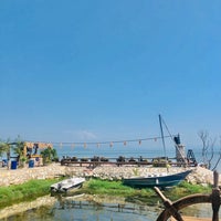 Photo taken at İznik Gölü by 💫AyFeR💫 on 8/28/2022