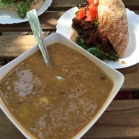 4/30/2014にKacsaがAnyu leves és szendvics bárで撮った写真