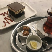 Photo taken at Sir Winston Café Bar Restaurant by ZİMETREMO on 7/3/2019