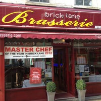 รูปภาพถ่ายที่ Brick Lane Brasserie โดย Howard S. เมื่อ 3/13/2013