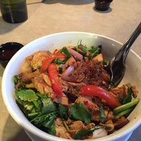 Photo taken at Lulu&amp;#39;s Thai Noodle Shop by Mary on 3/8/2015