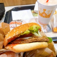 Photo taken at Burger King by でっちん on 2/7/2020