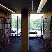 Foto scattata a University Of Chicago Law School da COGITO il 7/24/2015
