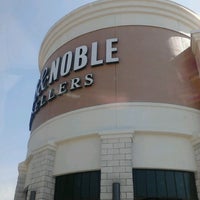 Barnes Noble Bookstore In Waterford Lakes Town Center