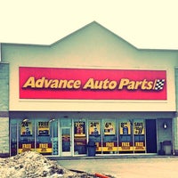 Photo taken at Advance Auto Parts by Ami H. on 12/21/2017