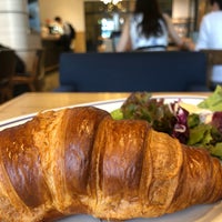 Photo taken at EXCELSIOR CAFFÉ Barista by Kazu 5. on 8/7/2019