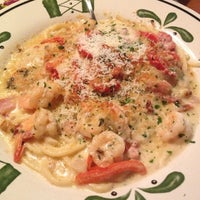 Photo taken at Olive Garden by Maria D. on 10/9/2012