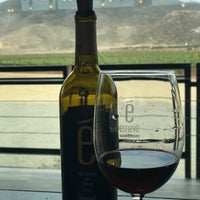 Photo taken at Vinicola Émeve - De los mejores vinos del Valle de Guadalupe by Sandra L. on 5/12/2018