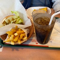 Photo taken at MOS Burger by みなみ 東. on 11/3/2022