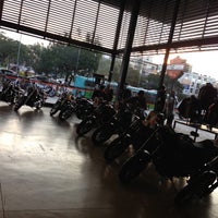 Das Foto wurde bei Brasília Harley-Davidson von Thiago B. am 5/3/2013 aufgenommen
