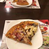 Das Foto wurde bei Pizza Hut von Acki am 5/2/2018 aufgenommen