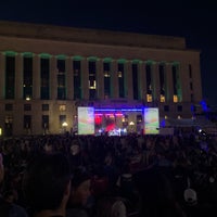 รูปภาพถ่ายที่ Live On The Green Music Festival โดย Eric H. เมื่อ 8/16/2019
