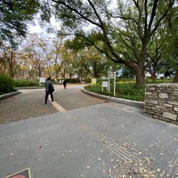 Photo taken at Utsubo Park (East) by たけ ばすこ だ on 11/24/2020