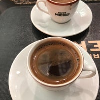 Photo taken at Caffè Nero by T U A N A💞 M. on 12/9/2018